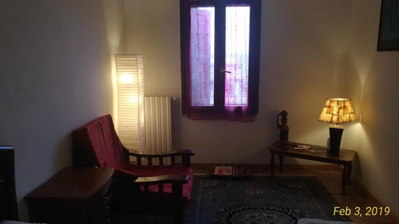 Casa A Soliera Sorbara Exteriör bild